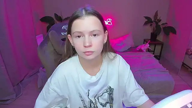 HelloRoxy online show from 12-17-24, 10:11