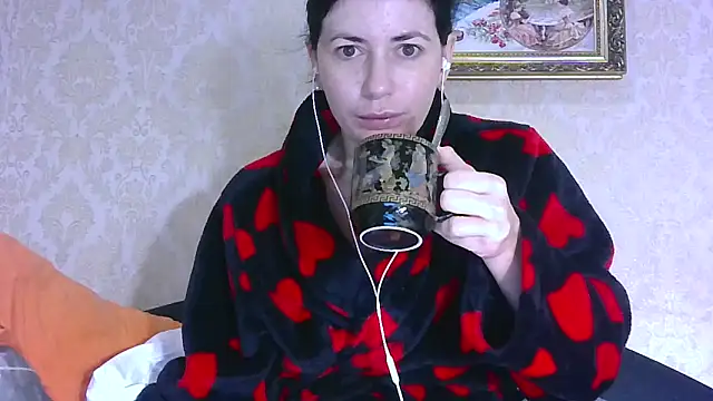 StunnigArt online show from 12-23-25, 02:20