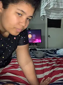 KittyLoroi online show from 10-29-25, 12:57