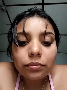 Snapshot of stefanie010 chatting on 12-08-24, 04:39 stefanie010 online show from 12-08-24, 04:39