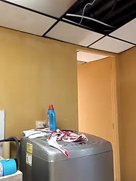 stefanie010 online show from 03-09-26, 06:12