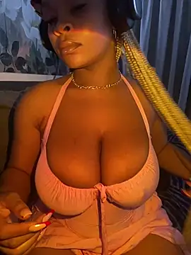 Snapshot of YellowHoneyDip chatting on 12-22-24, 10:06 YellowHoneyDip online show from 12-22-24, 10:06