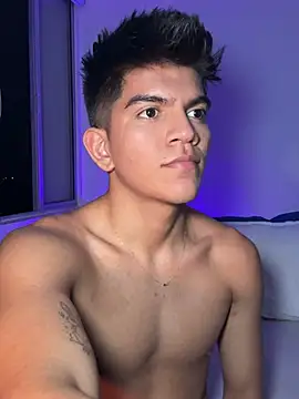 santiago 01 online show from 12-10-24, 04:13