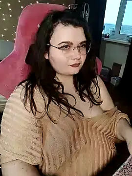 Snapshot of DenisHailey chatting on 02-16-25, 02:43 DenisHailey online show from 02-16-25, 02:43