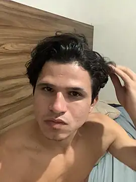 Snapshot of pedrovkr3 chatting on 12-05-24, 10:45 pedrovkr3 online show from 12-05-24, 10:45