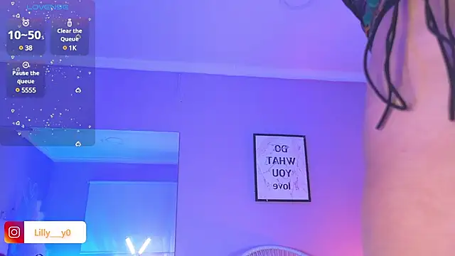 LillyDolls23 online show from 01-26-25, 06:37