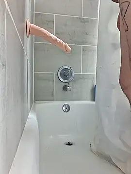 chillmfrs online show from 11-04-25, 06:12