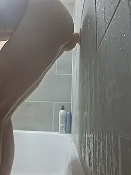 chillmfrs online show from 12-14-25, 08:09