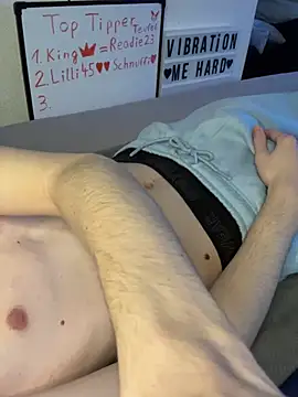 Snapshot of secret_dream415 chatting on 01-23-25, 08:13 secret dream415 online show from 01-23-25, 08:13