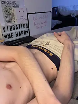 Snapshot of secret_dream415 chatting on 09-10-25, 07:03 secret dream415 online show from 09-10-25, 07:03