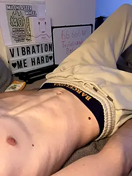 Snapshot of secret_dream415 chatting on 09-17-25, 06:53 secret dream415 online show from 09-17-25, 06:53