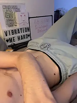 Snapshot of secret_dream415 chatting on 09-24-25, 06:44 secret dream415 online show from 09-24-25, 06:44