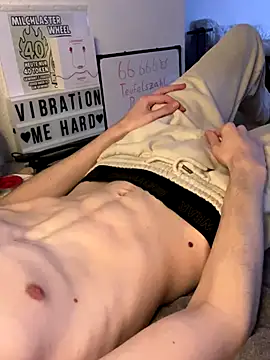 Snapshot of secret_dream415 chatting on 10-02-25, 06:48 secret dream415 online show from 10-02-25, 06:48