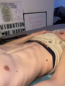 Snapshot of secret_dream415 chatting on 11-10-25, 08:08 secret dream415 online show from 11-10-25, 08:08