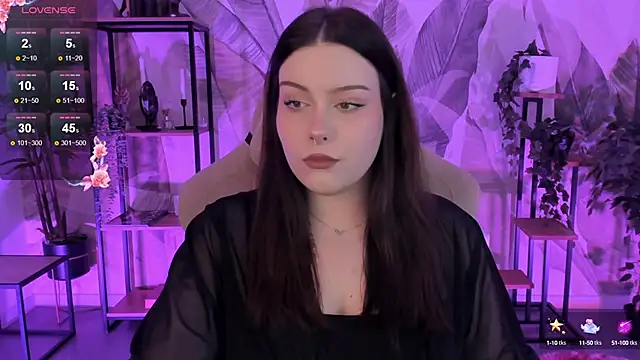 CoralineKeyns online show from 10-17-25, 05:43