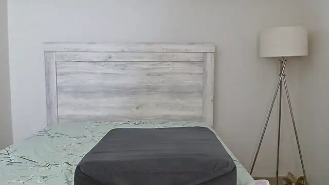 Snapshot of Carmen_Cream chatting on 01-17-26, 09:58 Carmen Cream online show from 01-17-26, 09:58