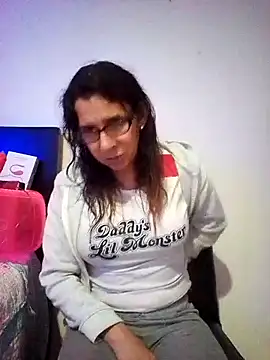 Cameron puppy online show from 09-11-25, 05:51