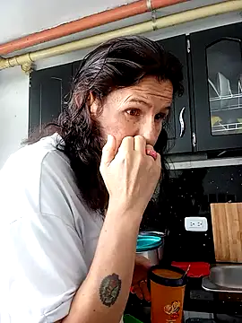 Cameron puppy online show from 11-24-25, 05:34