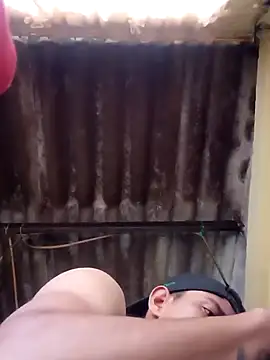 Snapshot of dantero chatting on 01-04-25, 04:43 dantero online show from 01-04-25, 04:43