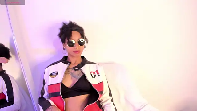 daiana curly online show from 01-29-25, 04:30