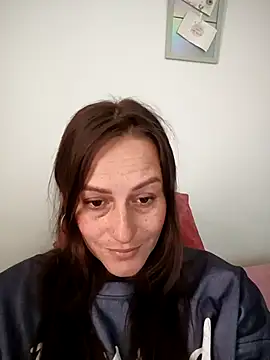 Snapshot of JadeHiilton chatting on 09-24-25, 08:45 JadeHiilton online show from 09-24-25, 08:45