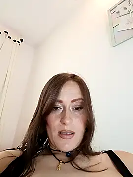 Snapshot of JadeHiilton chatting on 10-24-25, 07:10 JadeHiilton online show from 10-24-25, 07:10