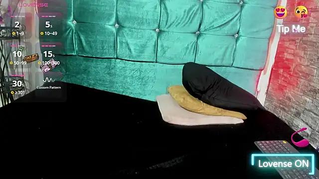 Snapshot of Cloee66 chatting on 01-08-26, 01:46 Cloee66 online show from 01-08-26, 01:46