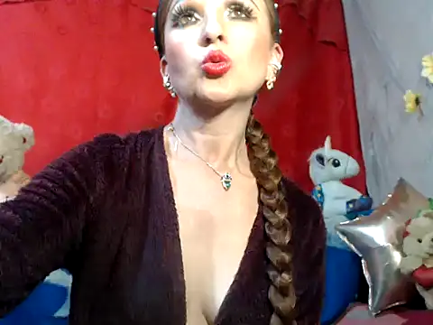 Snapshot of hottieperla chatting on 12-17-24, 07:04 hottieperla online show from 12-17-24, 07:04