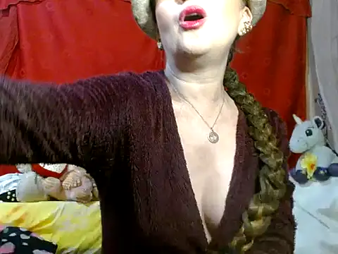 hottieperla online show from 03-08-26, 06:01