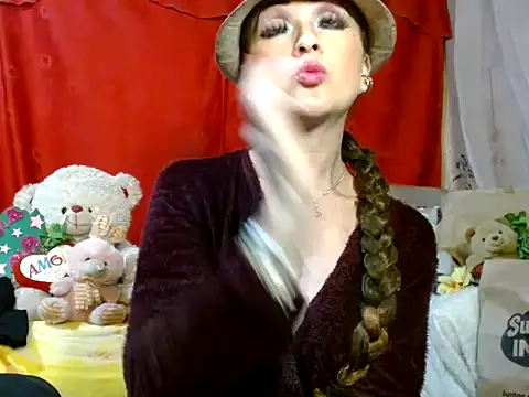 hottieperla online show from 05-14-26, 06:15