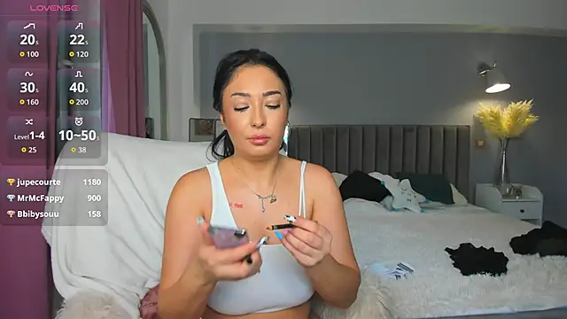 Awesome Jolie online show from 10-12-25, 08:13