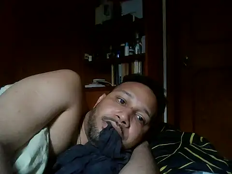 RuwaHot online show from 04-23-26, 03:14