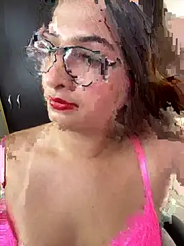 Snapshot of adara_lennox chatting on 09-25-25, 09:07 adara lennox online show from 09-25-25, 09:07