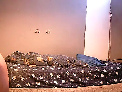 Snapshot of twinkerbell344 chatting on 01-11-26, 10:15 twinkerbell344 online show from 01-11-26, 10:15