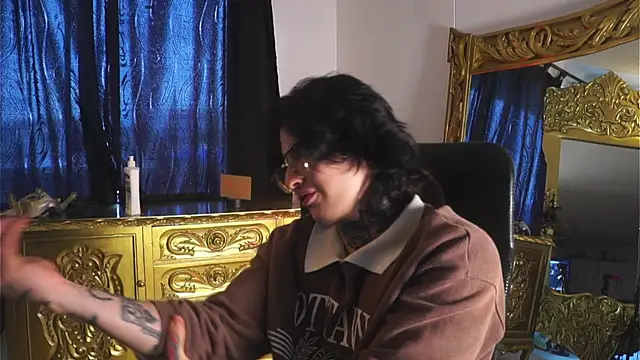 Snapshot of dantecoppolaa_ chatting on 12-15-24, 06:59 dantecoppolaa online show from 12-15-24, 06:59