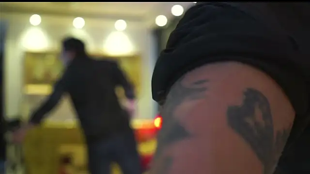 dantecoppolaa  online show from 12-15-25, 10:25