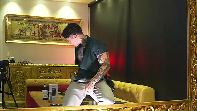 dantecoppolaa  online show from 04-16-26, 11:29