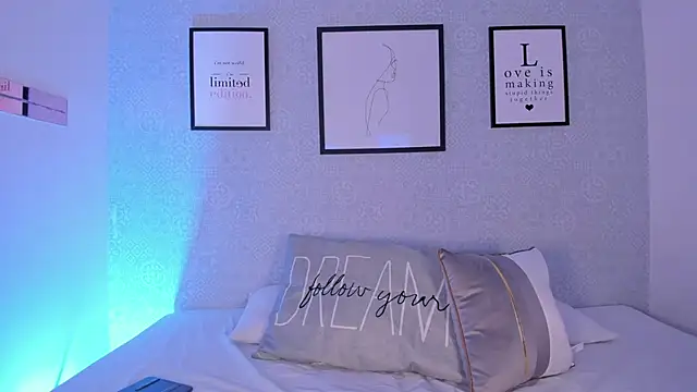 Natasha harper online show from 03-12-26, 12:00