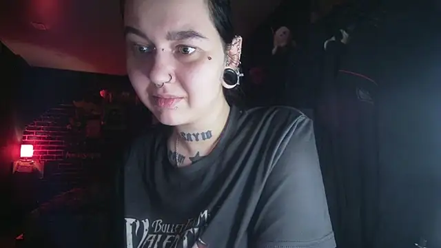 MoorderxDoll online show from 02-14-25, 09:10