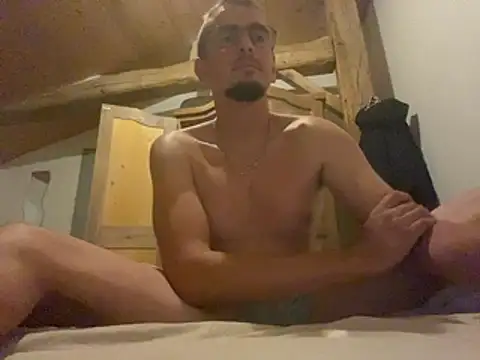 Snapshot of sunsylvain chatting on 07-11-26, 12:41 sunsylvain online show from 07-11-26, 12:41