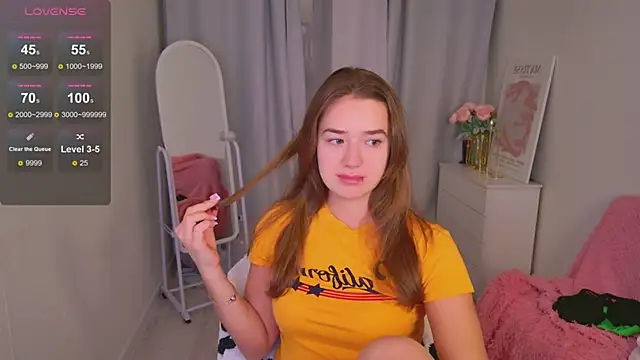 LovelyJessie online show from 01-09-26, 01:58