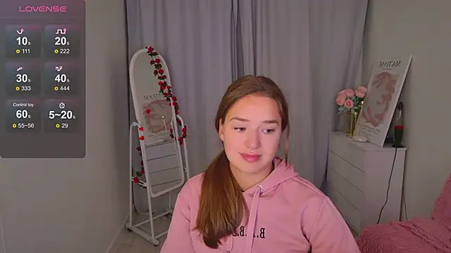 LovelyJessie online show from 02-25-26, 01:54