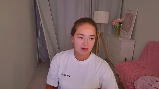 LovelyJessie online show from 04-09-26, 02:55