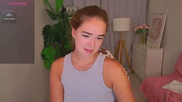 LovelyJessie online show from 06-07-26, 02:21