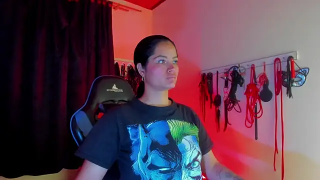 Snapshot of scarlet-kennedy98 chatting on 11-28-25, 06:54 scarlet-kennedy98 online show from 11-28-25, 06:54