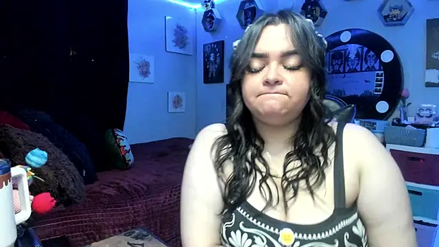 Snapshot of Luise_Meyrink chatting on 02-24-26, 01:25 Luise Meyrink online show from 02-24-26, 01:25