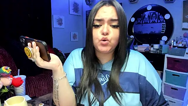 Snapshot of Luise_Meyrink chatting on 03-10-26, 02:05 Luise Meyrink online show from 03-10-26, 02:05