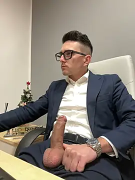 Snapshot of masterboss_ chatting on 12-23-24, 12:52 masterboss  online show from 12-23-24, 12:52