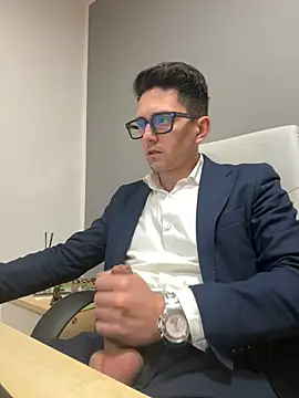 Snapshot of masterboss_ chatting on 01-30-25, 12:37 masterboss  online show from 01-30-25, 12:37