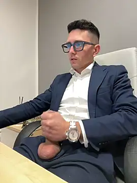 Snapshot of masterboss_ chatting on 02-03-25, 12:36 masterboss  online show from 02-03-25, 12:36